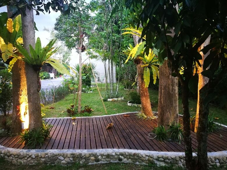 Hotel Baan Rom Lom Yen