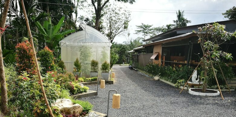 Hotel Baan Rom Lom Yen