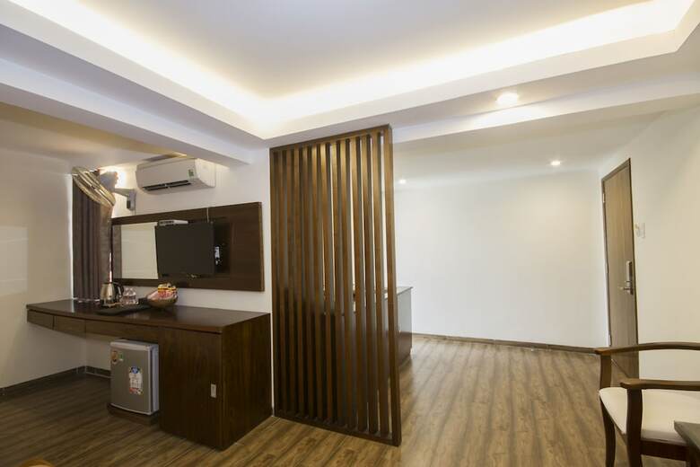 Happy Sky Hotel