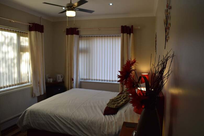Castle Green Bed And Breakfast