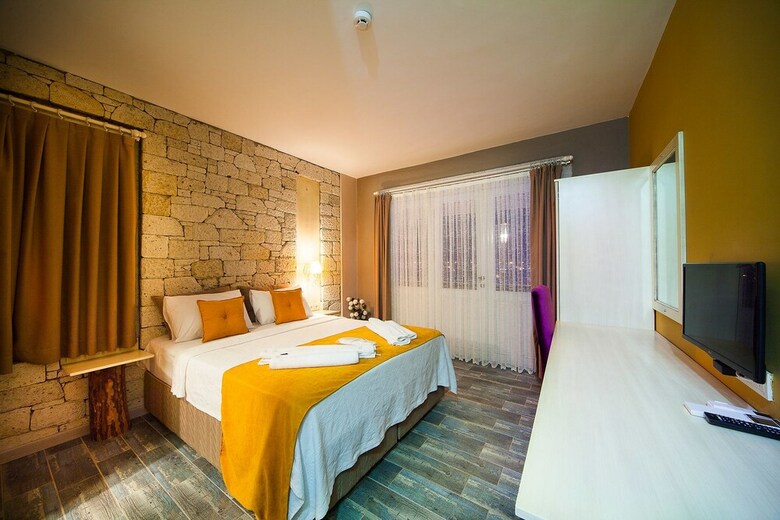 Ionic Hotel