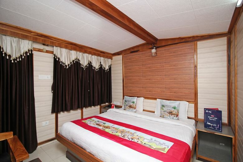 Oyo 4111 Hotel Shivraj