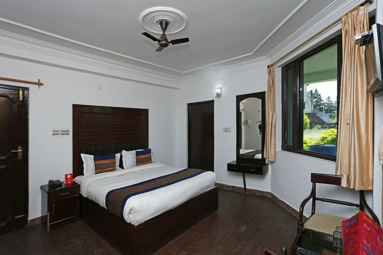 Hotel Oyo 3856 Akansha Resort
