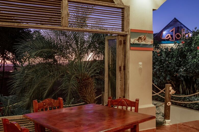 Hotel La Jolla De Guasacate