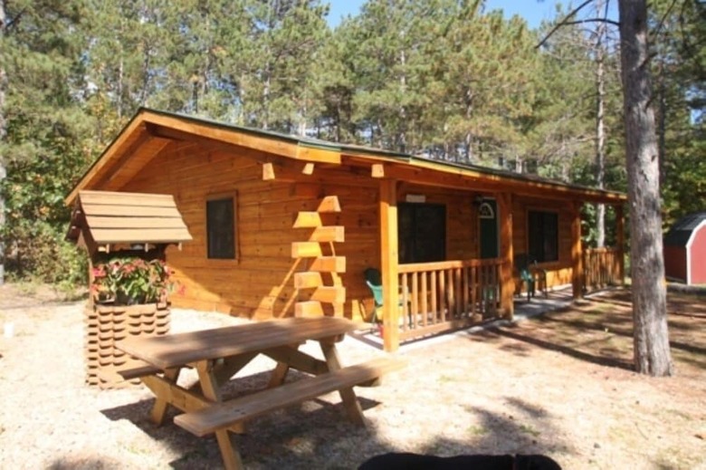 Crossroads Motel And Cabins