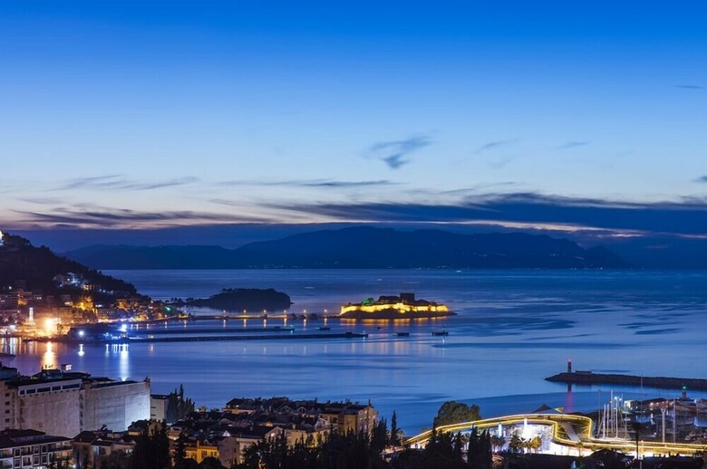 Demir Suit Hotel