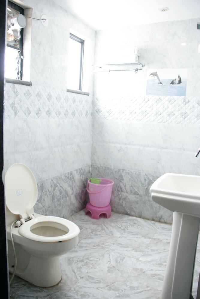 Oyo 6915 Hotel Marwar Regency