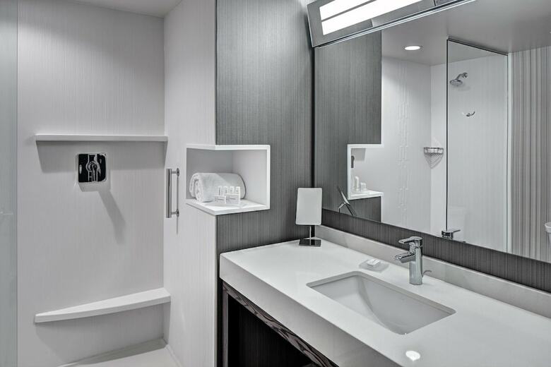 Hotel Courtyard By Marriott Appleton Riverfront