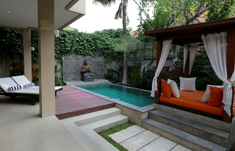 Del Mar Beach Villas-2 Bedroom Private Pool