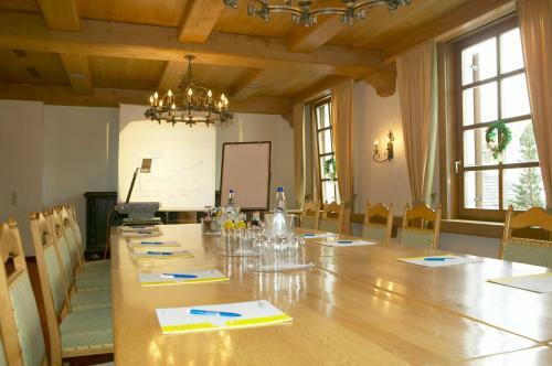 Hotel Gasthof Alte Post Holzkirchen