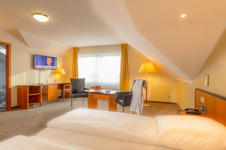 Sport- Und Tagungshotel De Poort