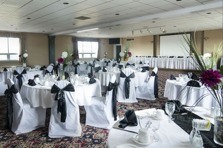 Hotel Mount Peyton Resort And Conference Centre