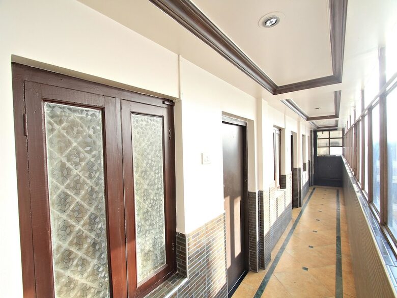 Oyo 8736 Hotel Pratham International