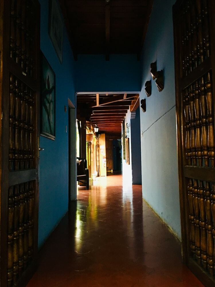 Hotel Dionisio Inn