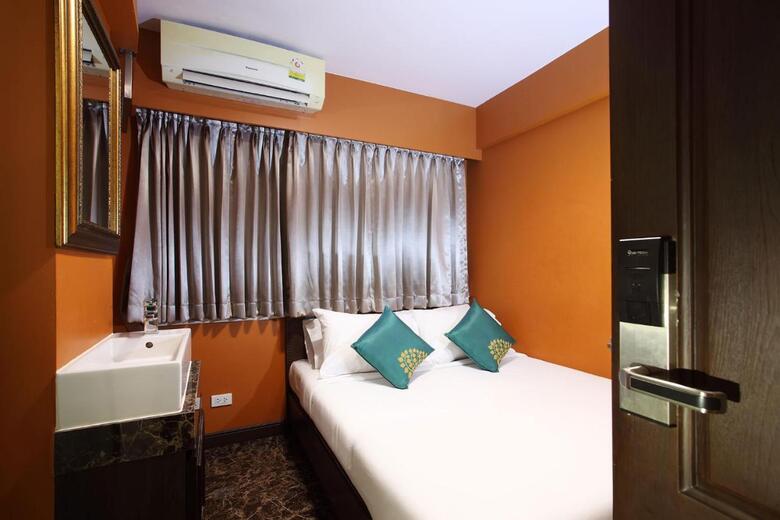 Hotel Violet Tower At Khaosan Palace