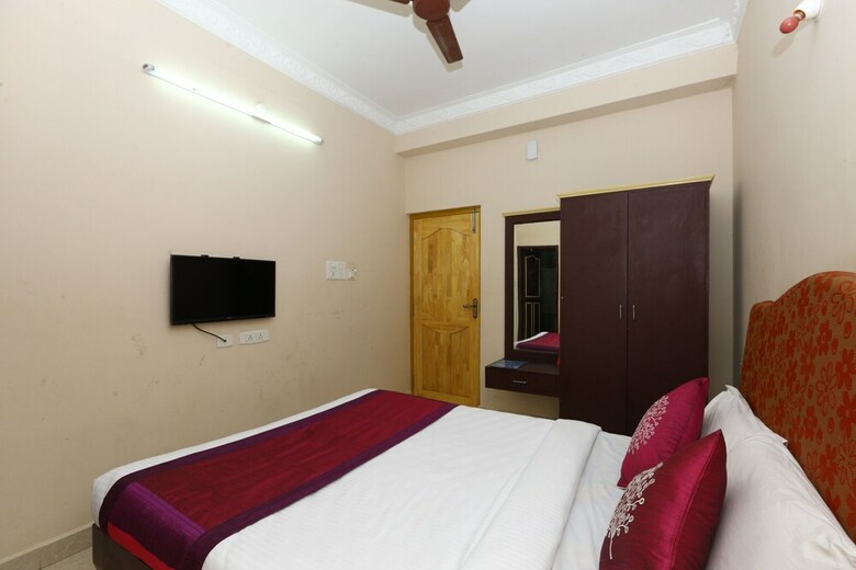 Hotel Oyo 7826 Subadev