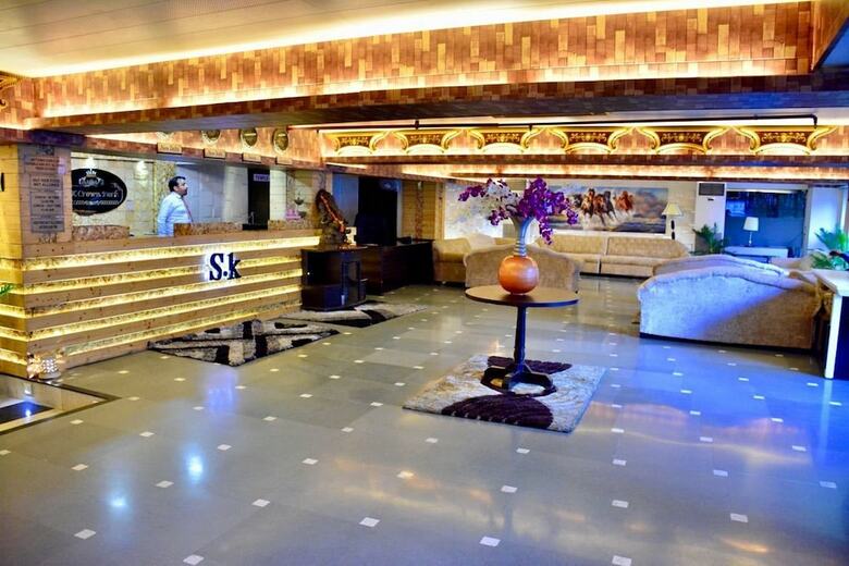 Hotel S. K Crown Park Naraina