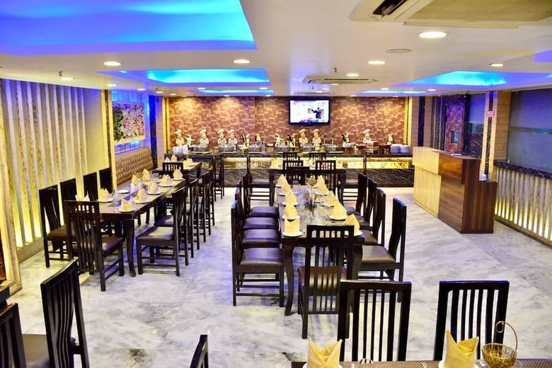 Hotel S. K Crown Park Naraina