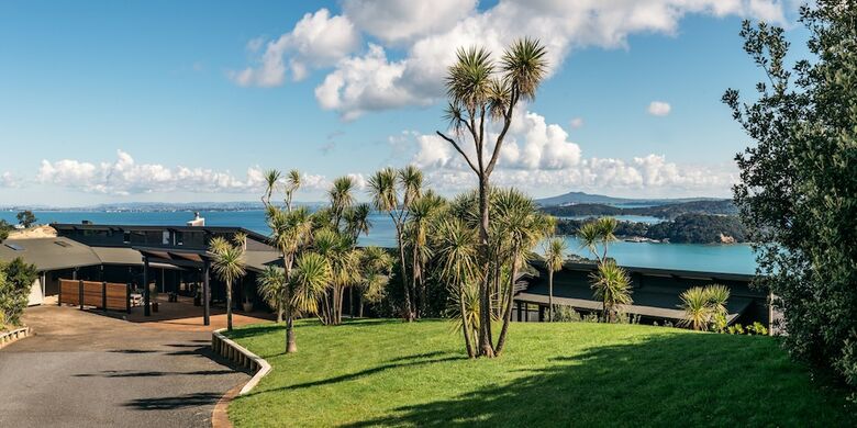 Bed & Breakfast Te Whau Lodge