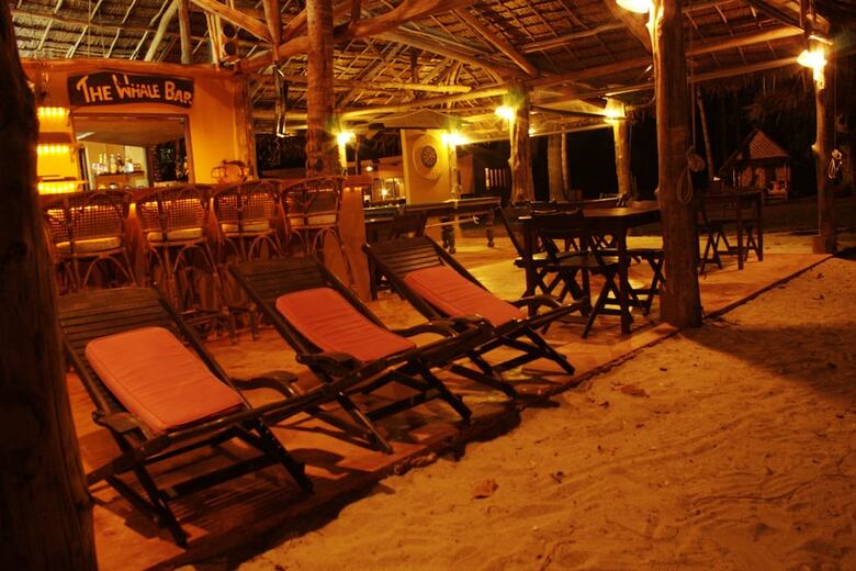 Hotel Melina's Beach Front Bungalow
