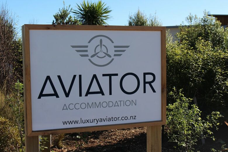 Villa Aviator