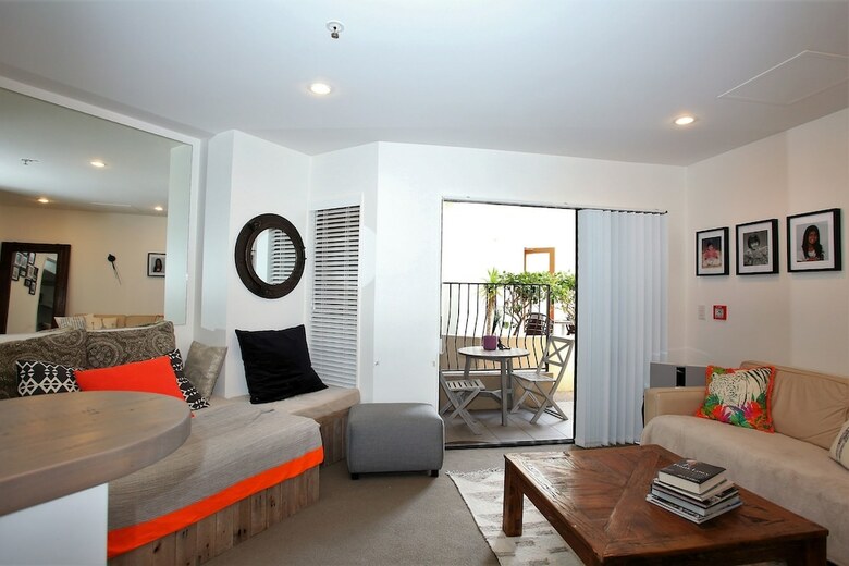 Beautiful Apartment With Patio