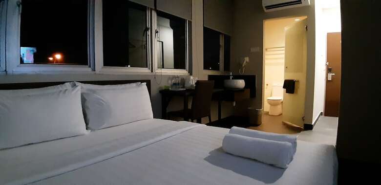 Miico Hotel @ Mount Austin