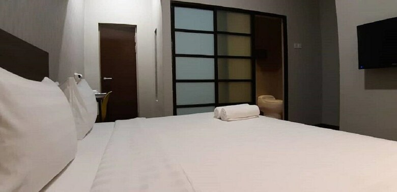 Miico Hotel @ Mount Austin