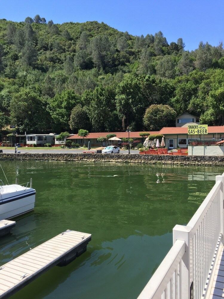 Hotel Clear Lake Vista Resort