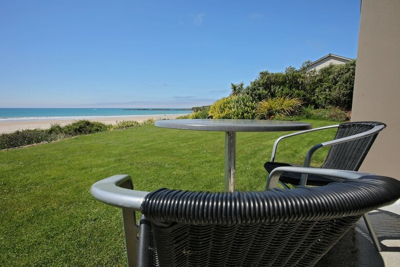 Hotel Curio Bay Salt House Motel