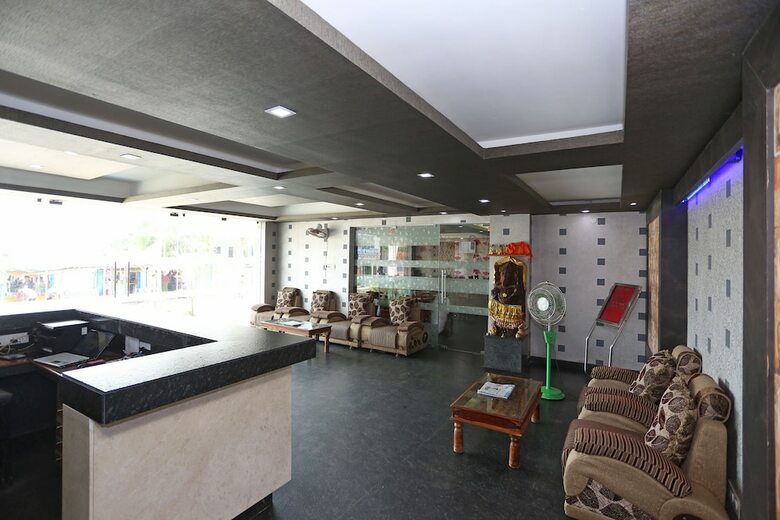 Hotel Oyo 5791 Mahabir Sheraton