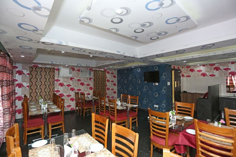 Hotel Oyo 5791 Mahabir Sheraton