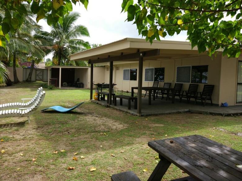 Raro Beach Bach
