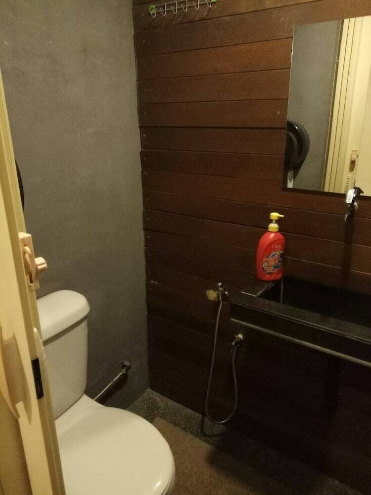 Sk Hotel 2