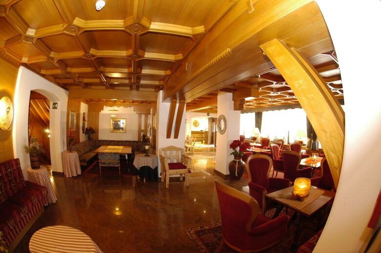 Hotel Meida