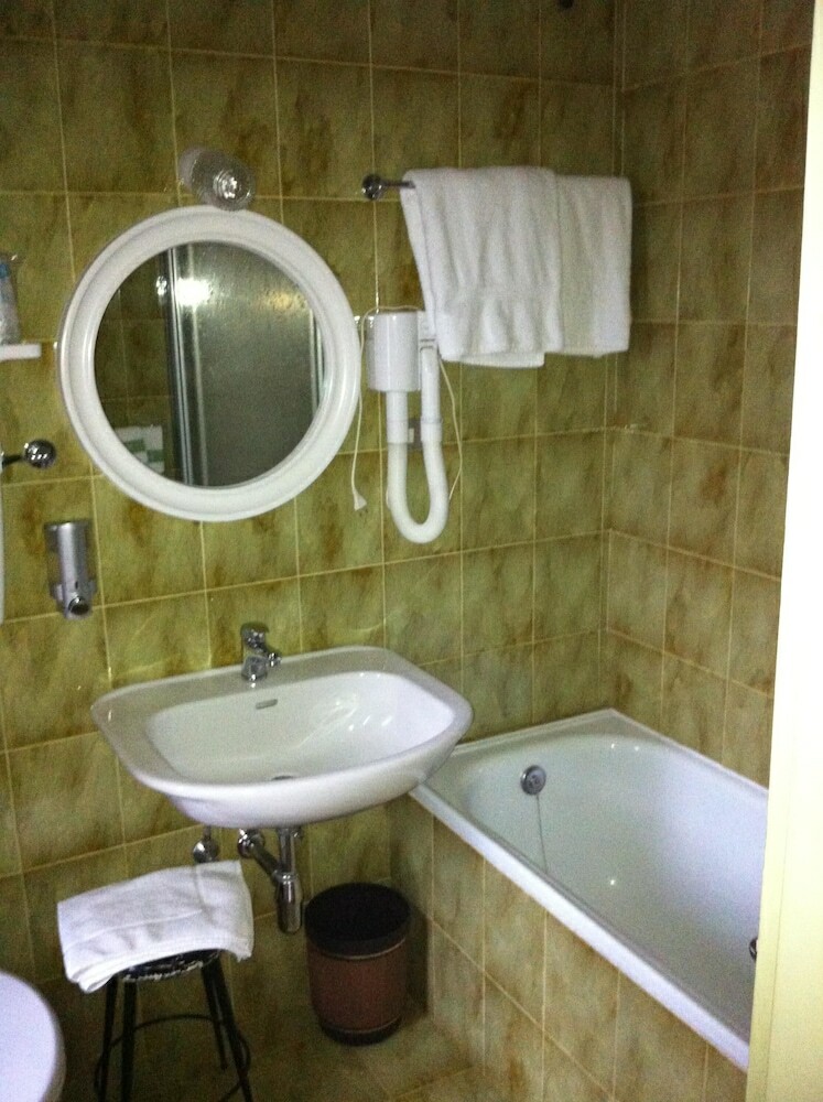Hotel Meida