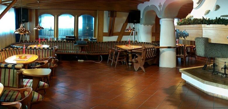 Hotel Meida