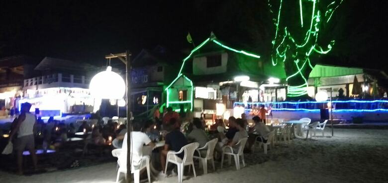 Hotel Haadrin Resort