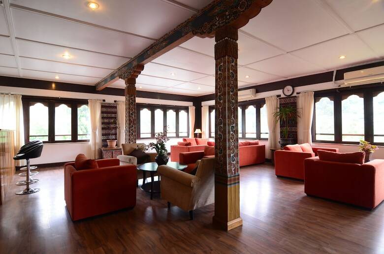 Himalayan Dragon's Nest Hotel