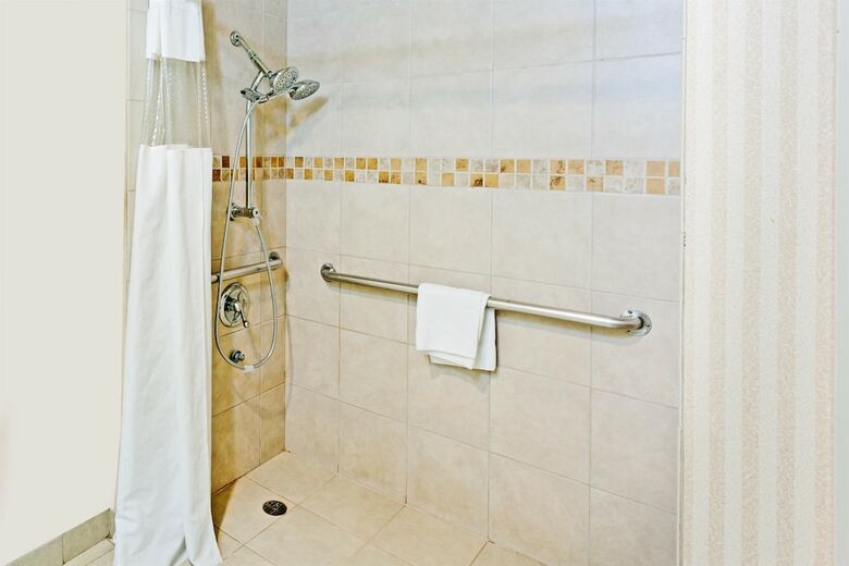 Hotel Ramada By Wyndham South El Monte