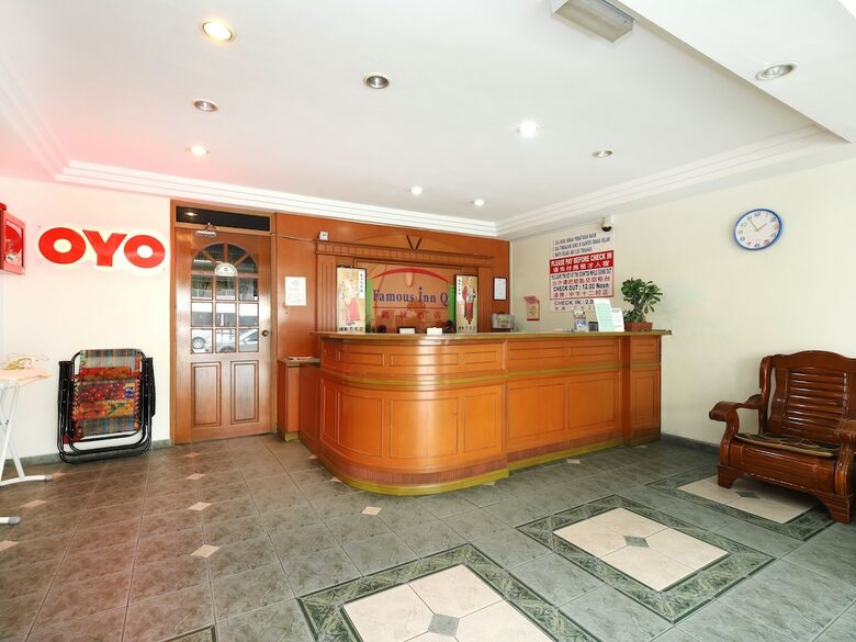 Oyo 764 Hotel Famous Inn