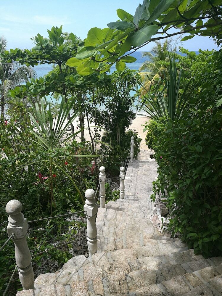 Hotel Marquis Paradise