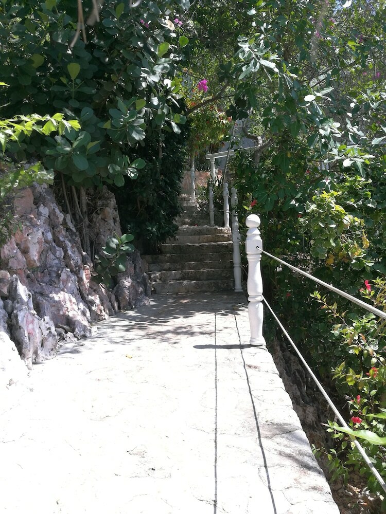 Hotel Marquis Paradise
