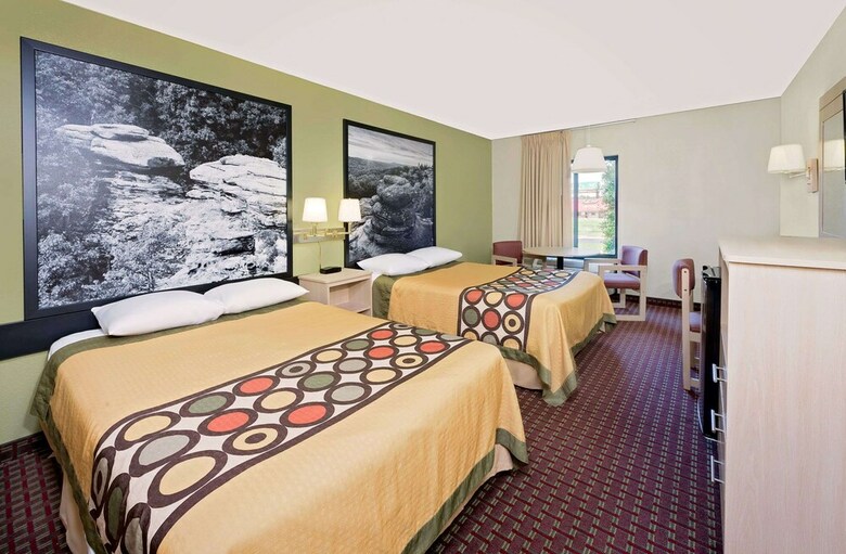Motel Super 8 By Wyndham Metropolis