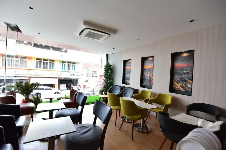 Hotel The Three Hat Yai