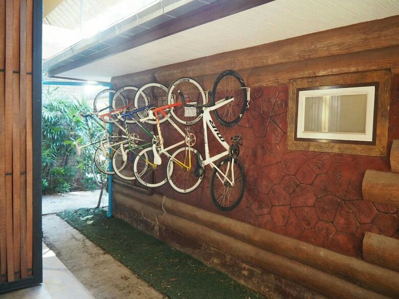 Hotel Amphawa Club