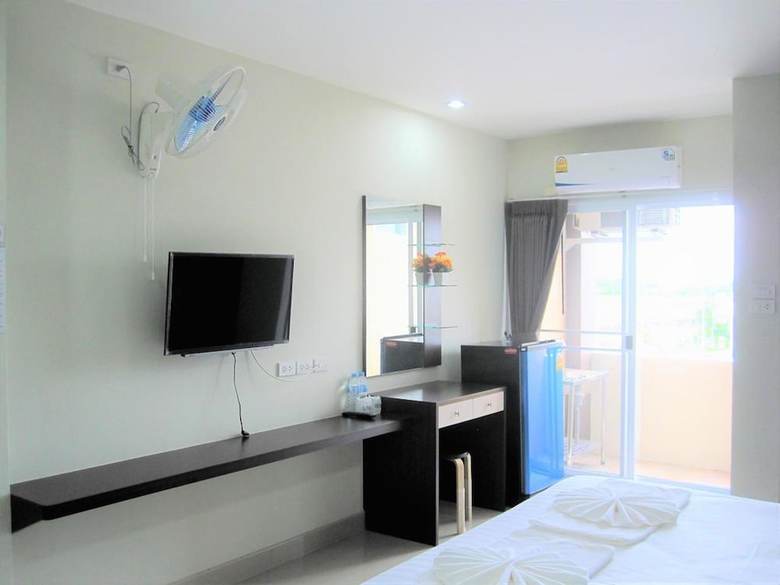 Hotel Corner One Residence
