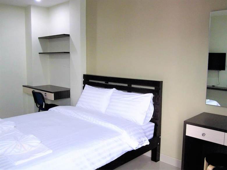 Hotel Corner One Residence