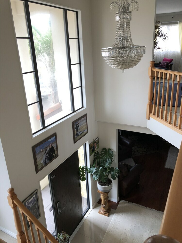 Hotel Howick Luxury Large Home