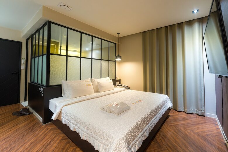 2 Heaven Hotel Seogu
